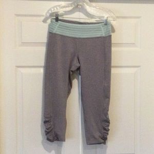 Roxy capri length yoga pants
